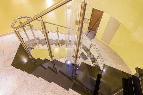 Kết hợp Hai loại đá cho cầu thang