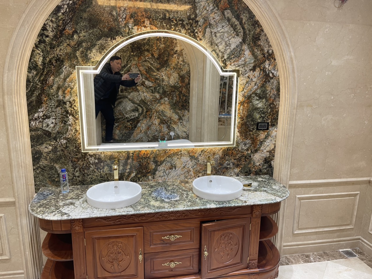 Mấu đá ốp nhà tắm 7