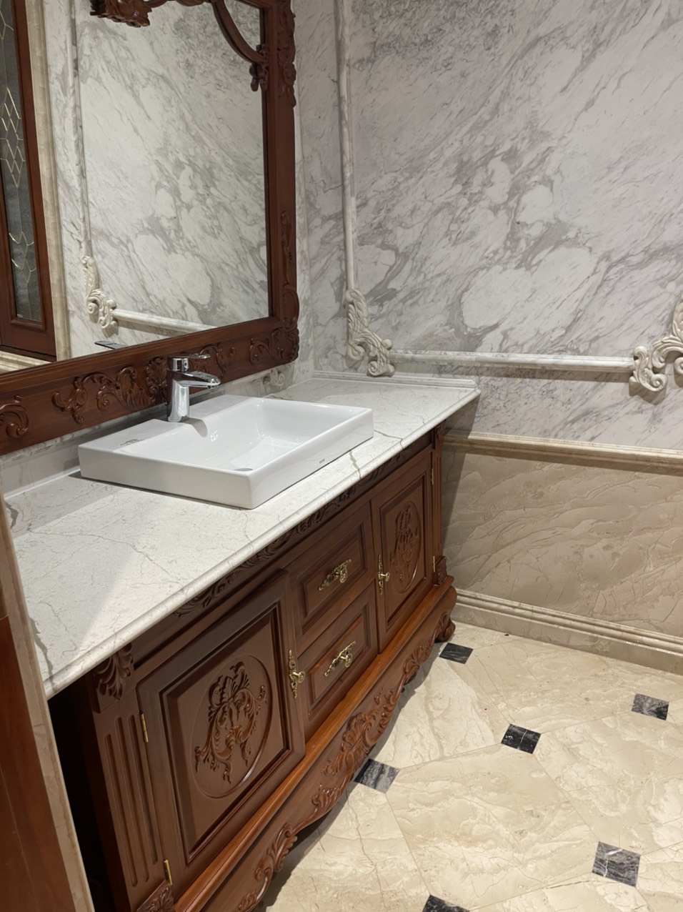 Mấu đá ốp nhà tắm 5