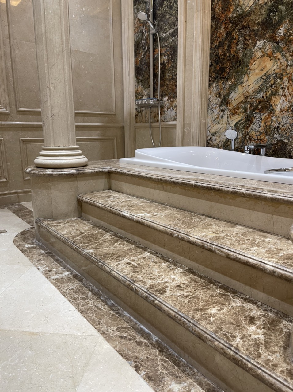 Mấu đá ốp nhà tắm 4