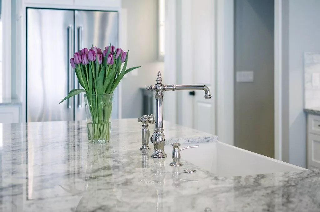 Các màu đá hoa cương