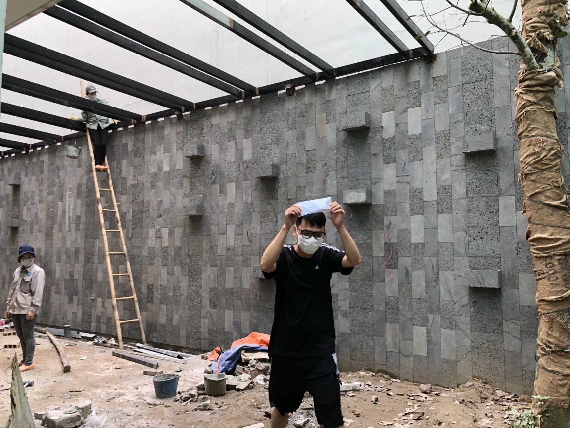 đá ong xám ốp tường trang trí