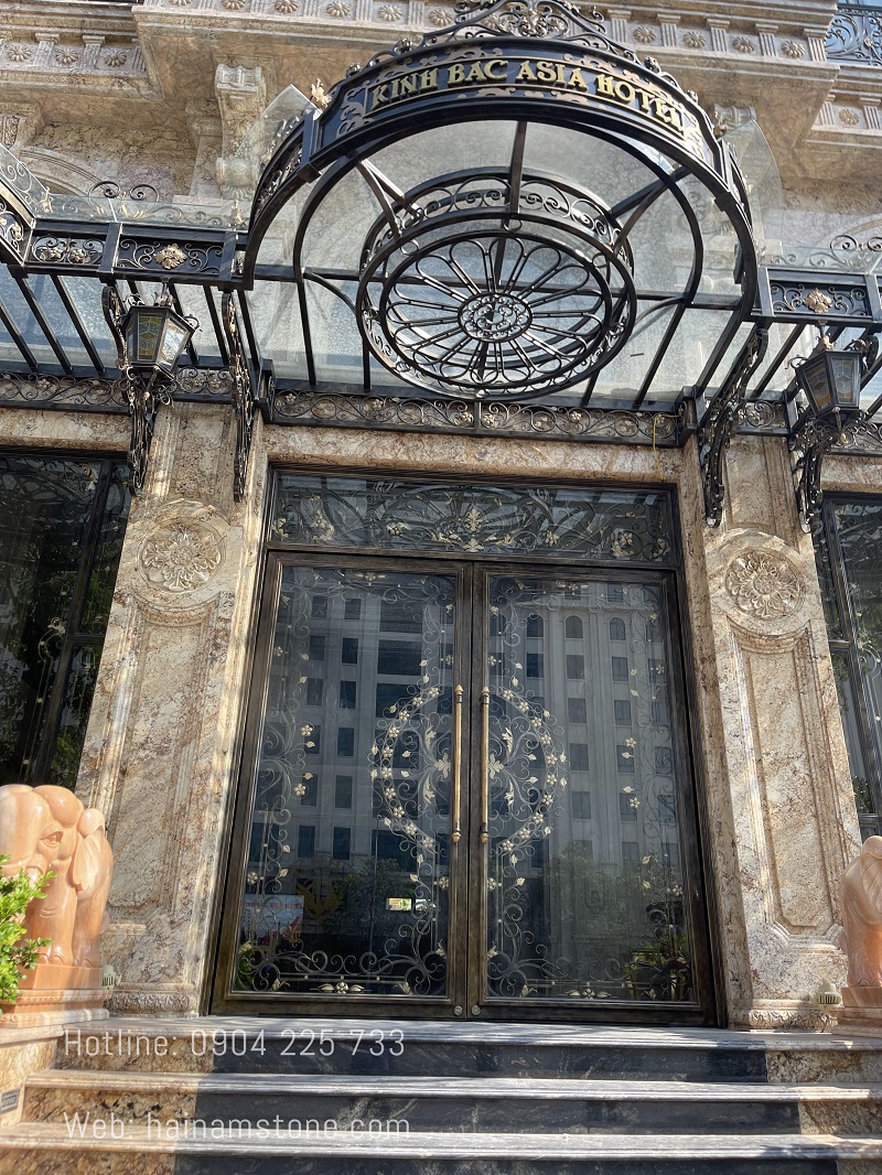 KHÁCH SẠN ỐP ĐÁ GRANITE VÀNG SOLARIUS