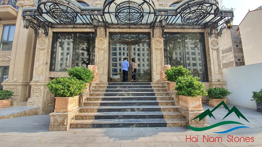KHÁCH SẠN ỐP ĐÁ GRANITE VÀNG SOLARIUS