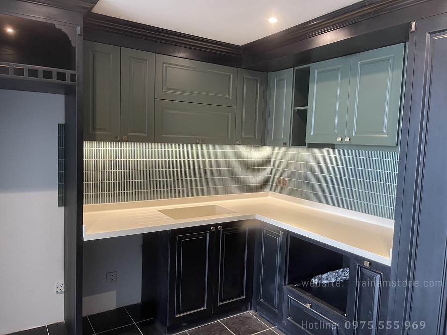 MẶT BÀN BẾP LIỀN KHỐI VỚI CHẬU RỬA XU HƯỚNG MỚI CHO NHÀ BẾP