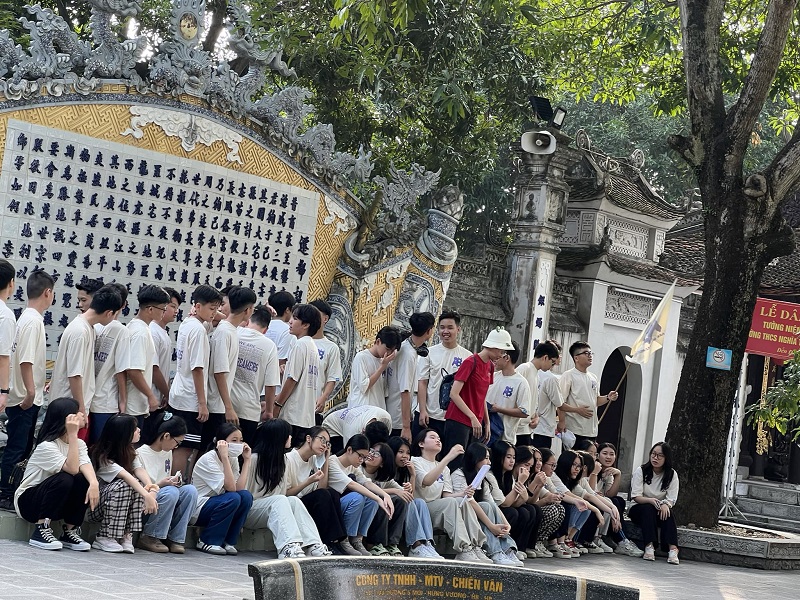 CÔNG TY ĐÁ HẢI NAM GÓP MẶT TẠI LỄ TƯỞNG NIỆM 885 NGÀY HÓA ĐỨC VUA LÝ THẦN TÔNG